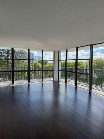 1000 Parkview Dr 531, Hallandale Beach, FL 33009
