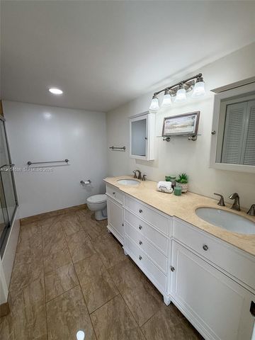 1000 Parkview Dr 531, Hallandale Beach, FL 33009