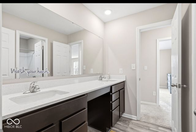 1126 Creek Way Lane, Greenwood, IN 46143