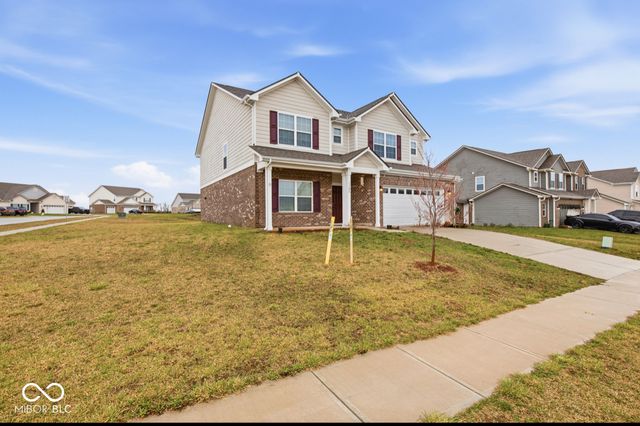 1126 Creek Way Lane, Greenwood, IN 46143