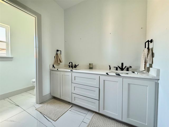 216 SW 13th Street, Mineral Wells, TX 76067