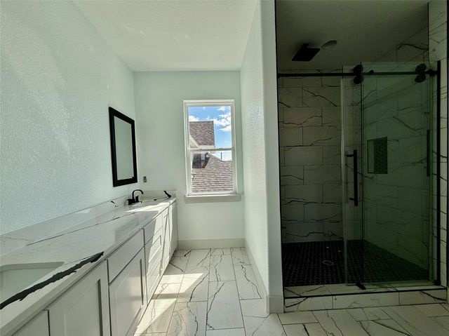 216 SW 13th Street, Mineral Wells, TX 76067