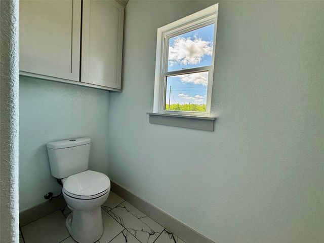 216 SW 13th Street, Mineral Wells, TX 76067