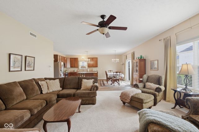 1014 Swinton Way, Westfield, IN 46074