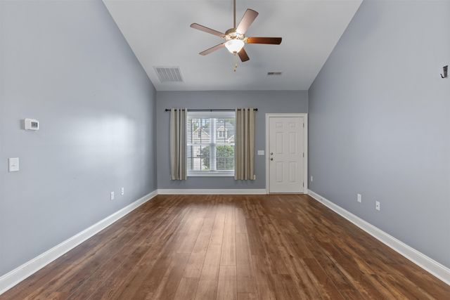 305 Long Meadow Dr., Loris, SC 29569