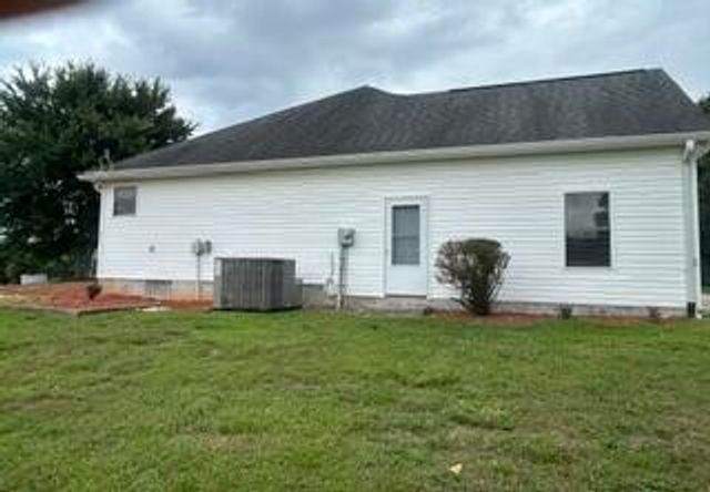 143 County Rd 7030, Athens, TN 37303