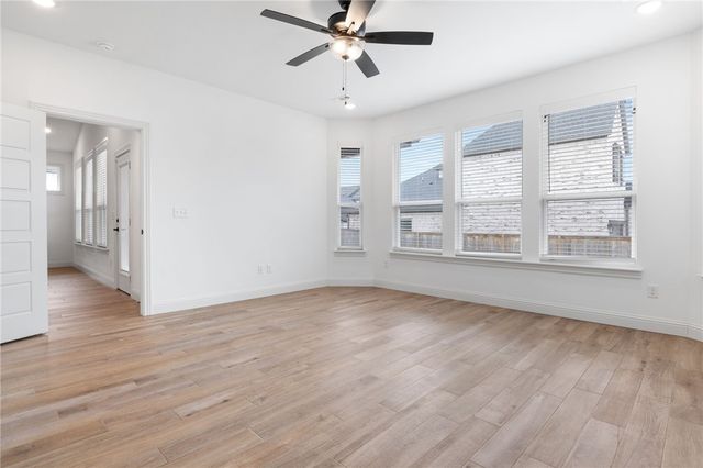 5000 SW Bedford Road, Bentonville, AR 72713