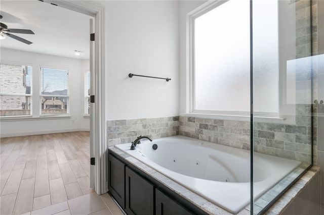 5000 SW Bedford Road, Bentonville, AR 72713