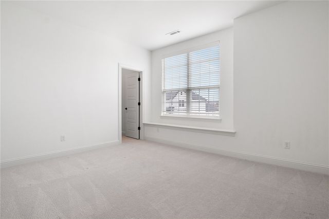 5000 SW Bedford Road, Bentonville, AR 72713