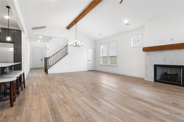 5000 SW Bedford Road, Bentonville, AR 72713