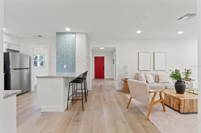 2210 TANGLEWOOD WAY, Brandon, FL 33511