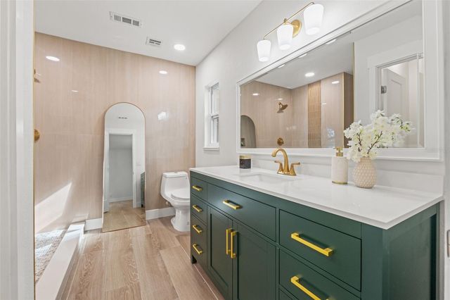 2210 TANGLEWOOD WAY, Brandon, FL 33511