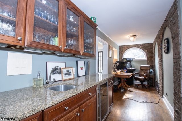 2 Harding Ter, Morristown Town, NJ 07960