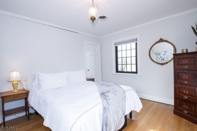 2 Harding Ter, Morristown Town, NJ 07960