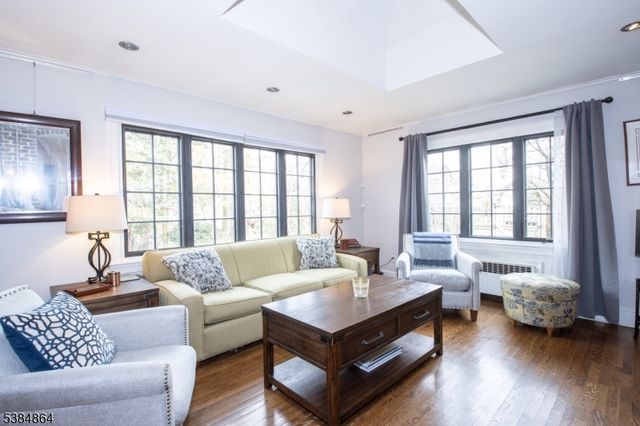 2 Harding Ter, Morristown Town, NJ 07960