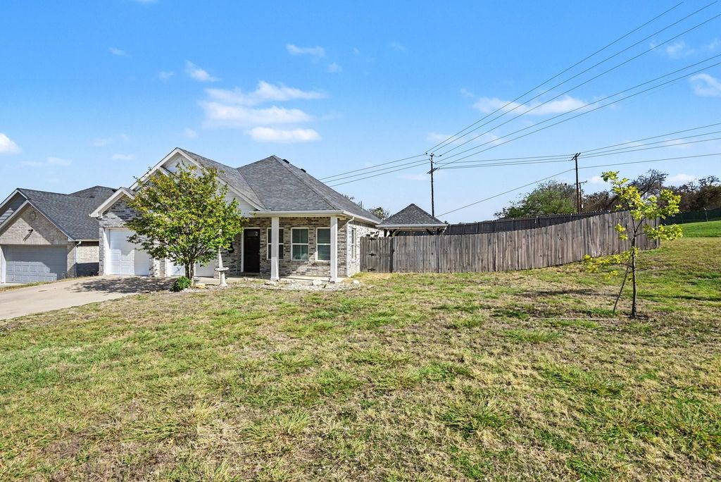 819 N Ridge Drive, White Settlement, TX 76108 — photo 2