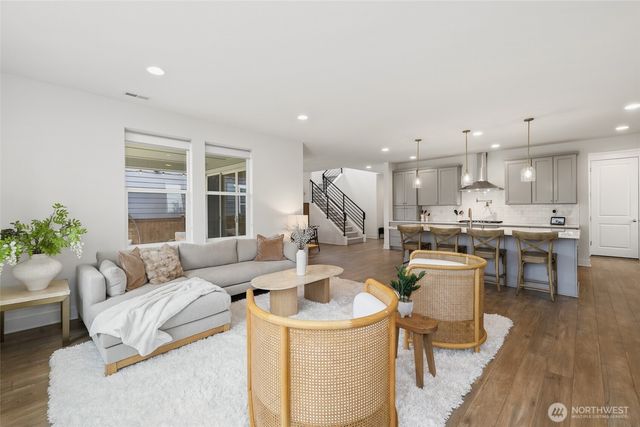 27066 Summit Park Way SE, Maple Valley, WA 98038