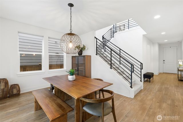 27066 Summit Park Way SE, Maple Valley, WA 98038