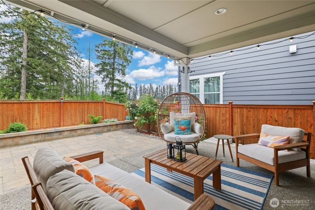 27066 Summit Park Way SE, Maple Valley, WA 98038