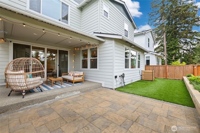 27066 Summit Park Way SE, Maple Valley, WA 98038