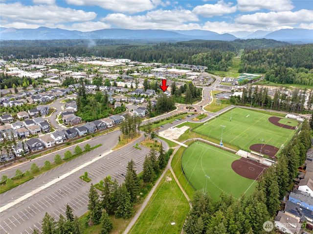 27066 Summit Park Way SE, Maple Valley, WA 98038
