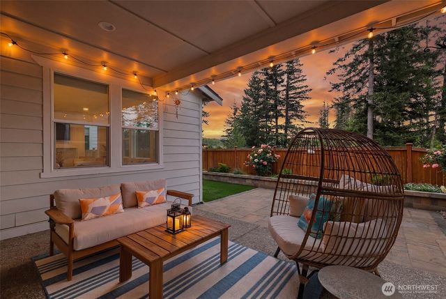 27066 Summit Park Way SE, Maple Valley, WA 98038