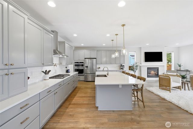 27066 Summit Park Way SE, Maple Valley, WA 98038