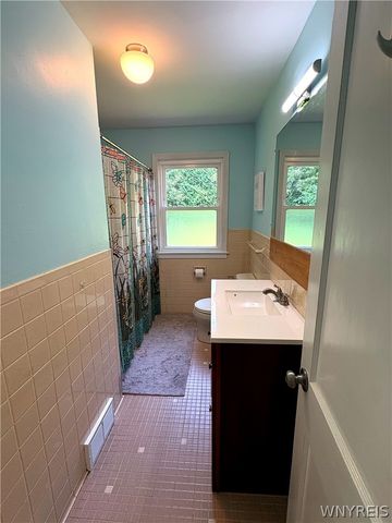 5656 Locust Street Extension, Lockport Town, NY 14094