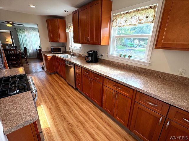 5656 Locust Street Extension, Lockport Town, NY 14094