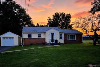 5656 Locust Street Extension, Lockport Town, NY 14094