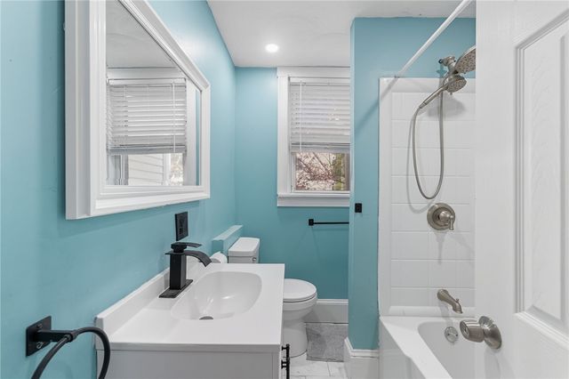 20 Brush Hill Road, Providence, RI 02909