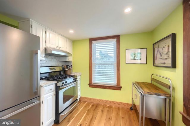24 PARK ST, Jacobus, PA 17407
