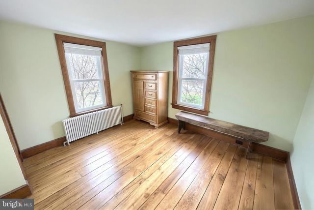 24 PARK ST, Jacobus, PA 17407