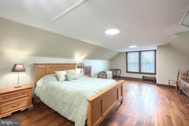 24 PARK ST, Jacobus, PA 17407