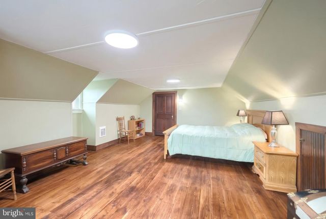 24 PARK ST, Jacobus, PA 17407