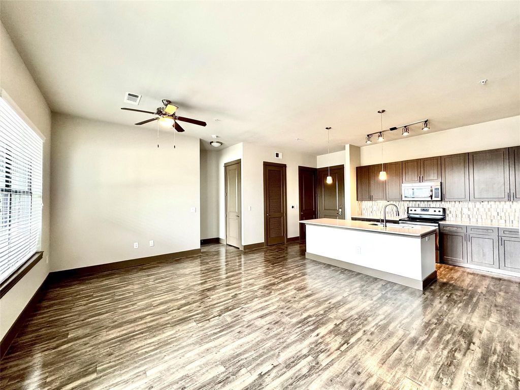 5454 Washington Avenue 2313, Houston, TX 77007