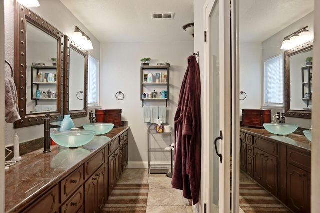 4545 Winding River Cir, Stockton, CA 95219