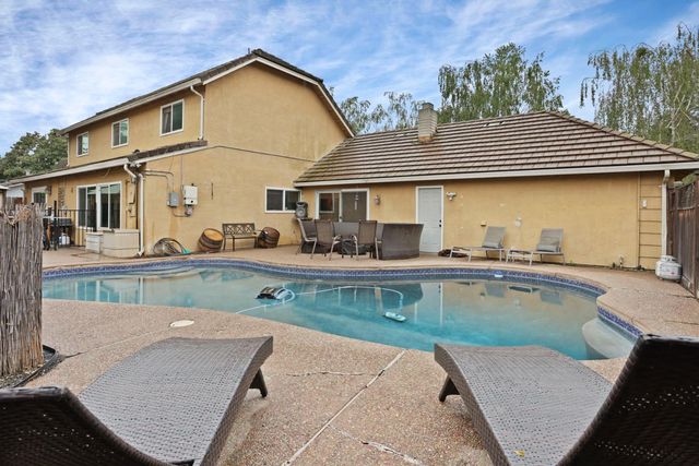 4545 Winding River Cir, Stockton, CA 95219