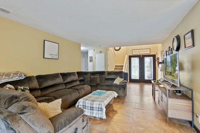 4545 Winding River Cir, Stockton, CA 95219