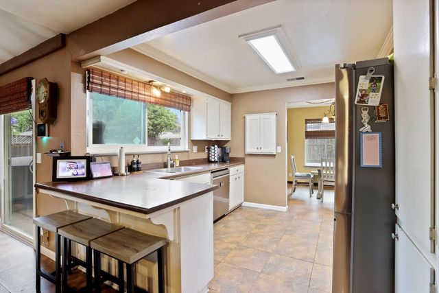 4545 Winding River Cir, Stockton, CA 95219