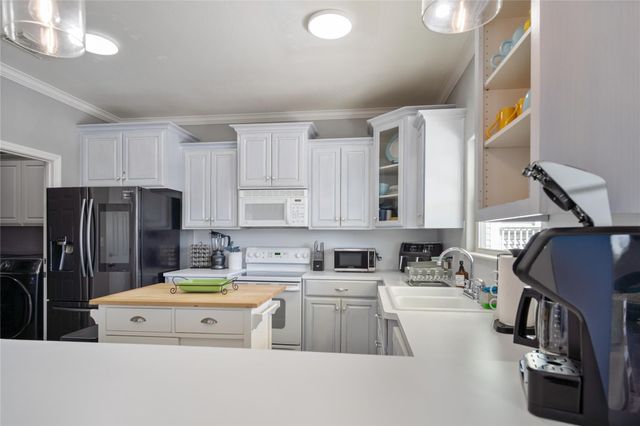 2296 Martinique, Crystal Beach, TX 77650