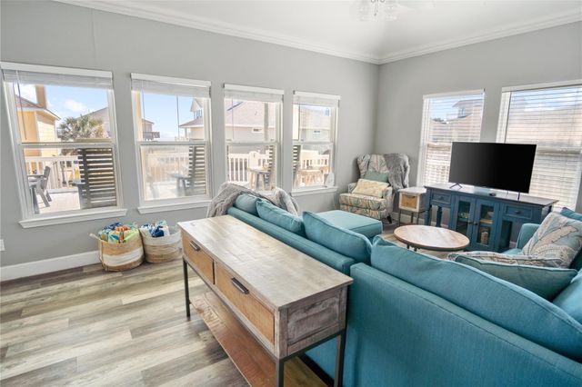 2296 Martinique, Crystal Beach, TX 77650