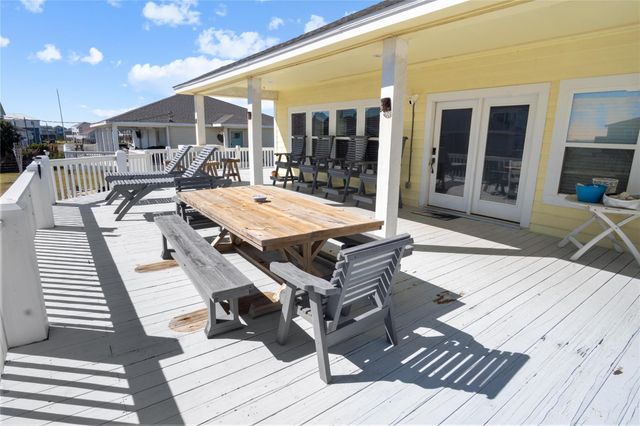 2296 Martinique, Crystal Beach, TX 77650