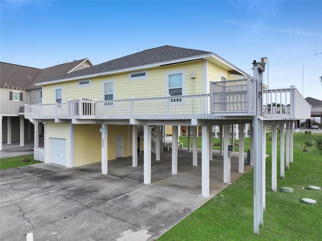 2296 Martinique, Crystal Beach, TX 77650