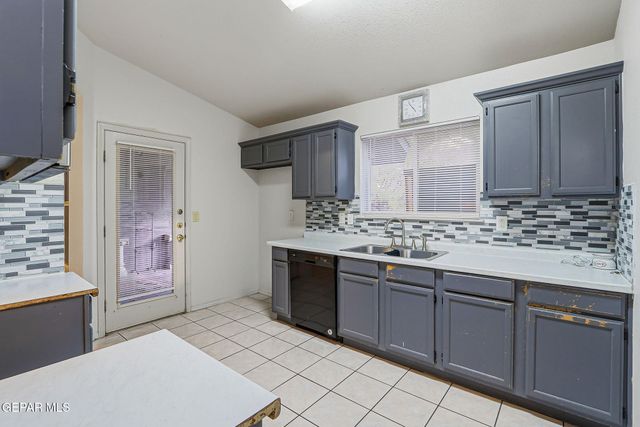 14053 Lago Azul Street, Horizon City, TX 79928