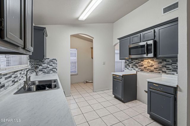 14053 Lago Azul Street, Horizon City, TX 79928