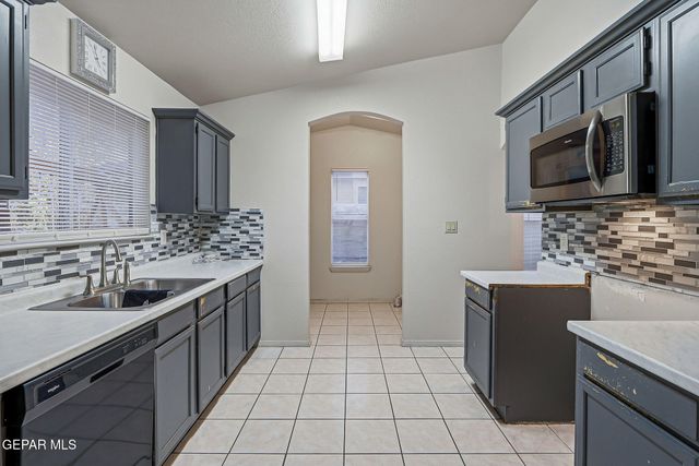 14053 Lago Azul Street, Horizon City, TX 79928