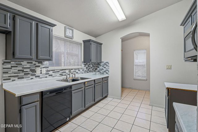 14053 Lago Azul Street, Horizon City, TX 79928