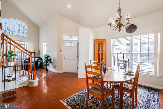 21 PINFLOWER LA, Princeton Junction, NJ 08550
