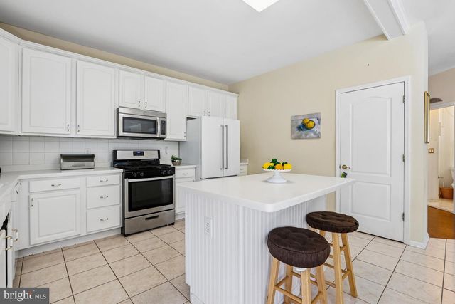 21 PINFLOWER LA, Princeton Junction, NJ 08550
